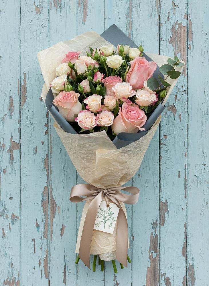 Букет цветов из: Розы в Малых Базах