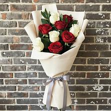 Букет цветов из:  Розы в Малых Базах