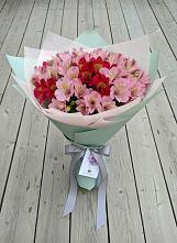 Букет цветов из:  Альстромерии в Малых Базах