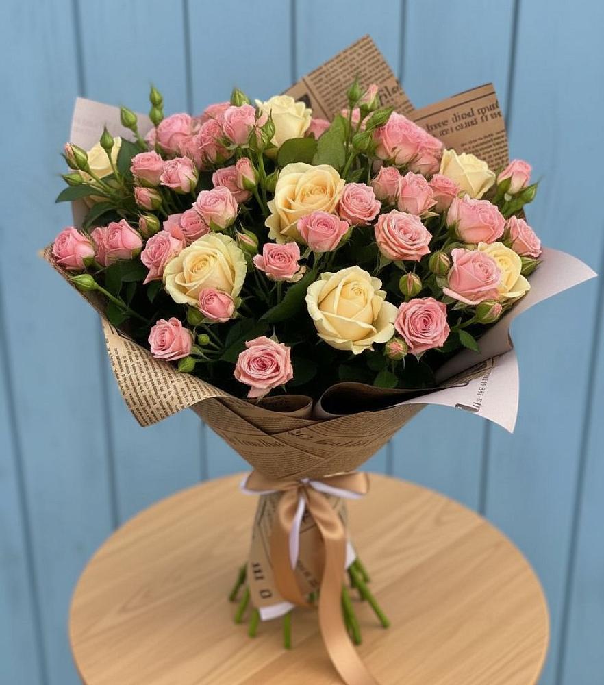 Букет цветов из: Розы в Малых Базах