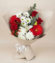 Букет цветов из:  Розы, Хризантемы, Герберы и Лилии в Малых Базах