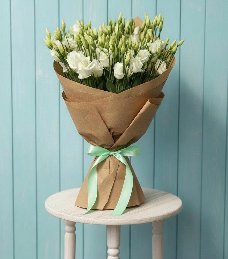 Букет цветов из: Лизиантусы в Малых Базах