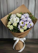 Букет цветов из:  Хризантемы и Розы в Малых Базах