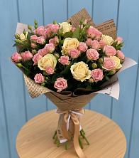 Букет цветов из:  Розы в Малых Базах