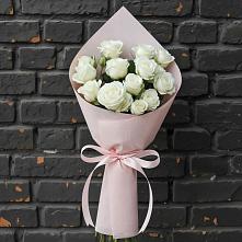 Букет цветов из:  Розы #REPLACE_PRED# Малых Базах