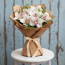 Букет цветов из:  Орхидеи и Розы в Малых Базах